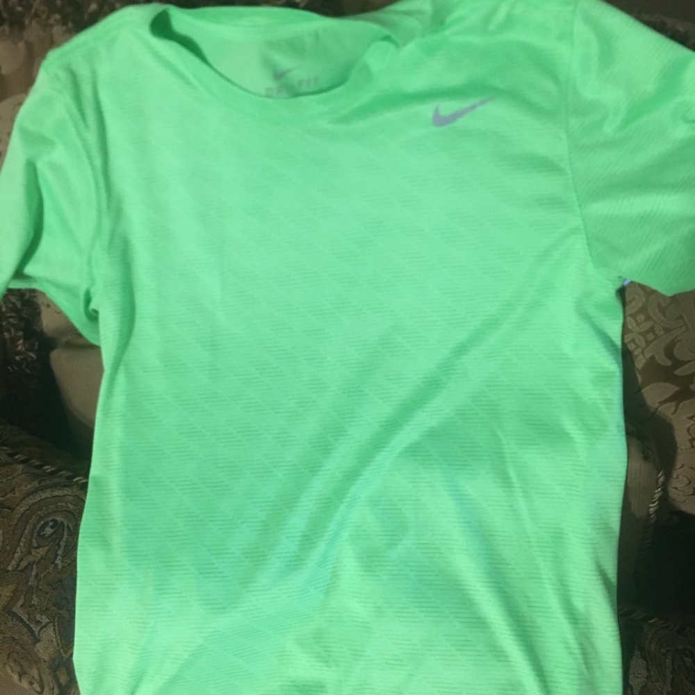 Nike loose dry fit shirt